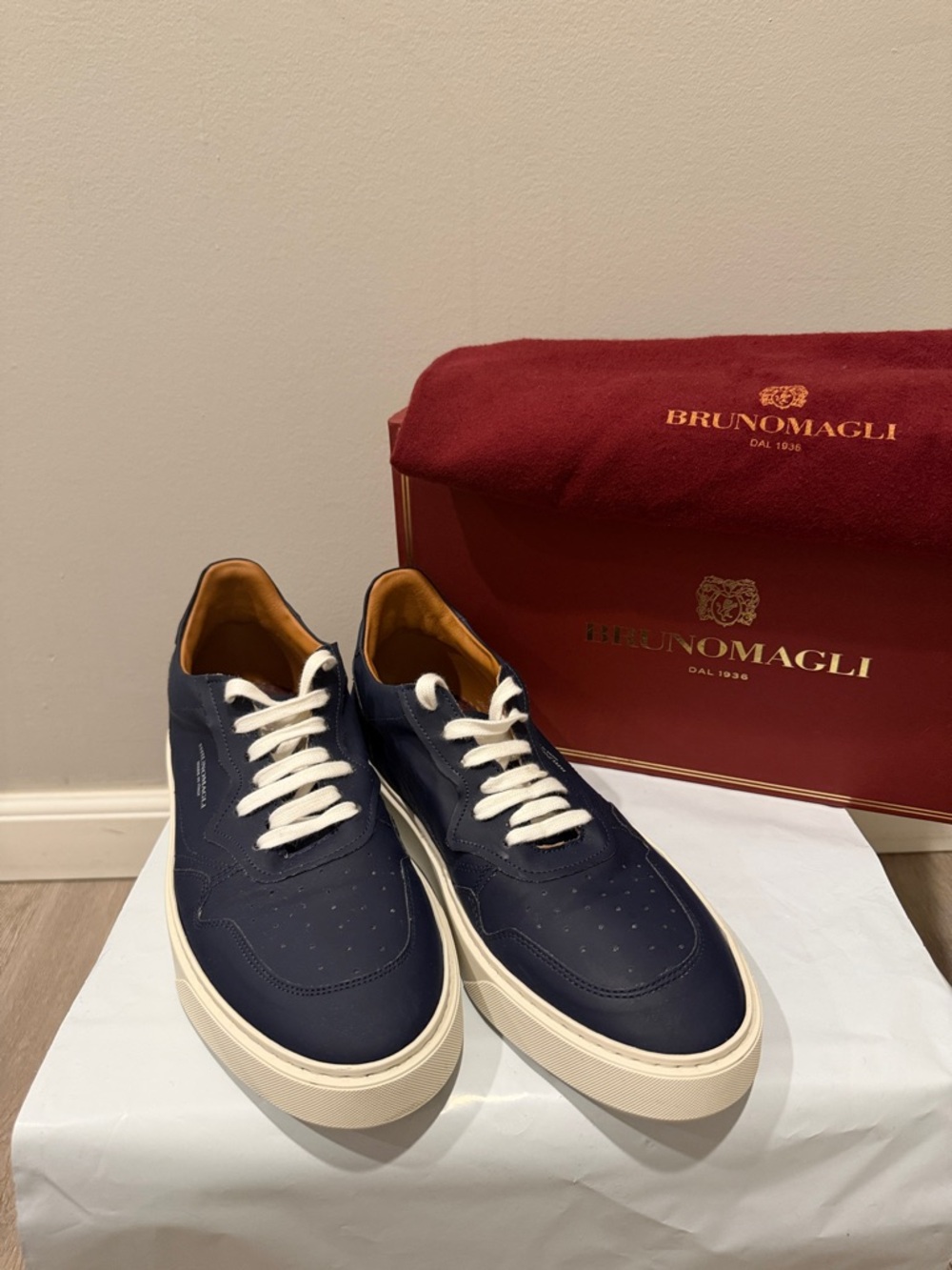 Bruno Magli Navy Leather Low-Top Sneakers with White Soles